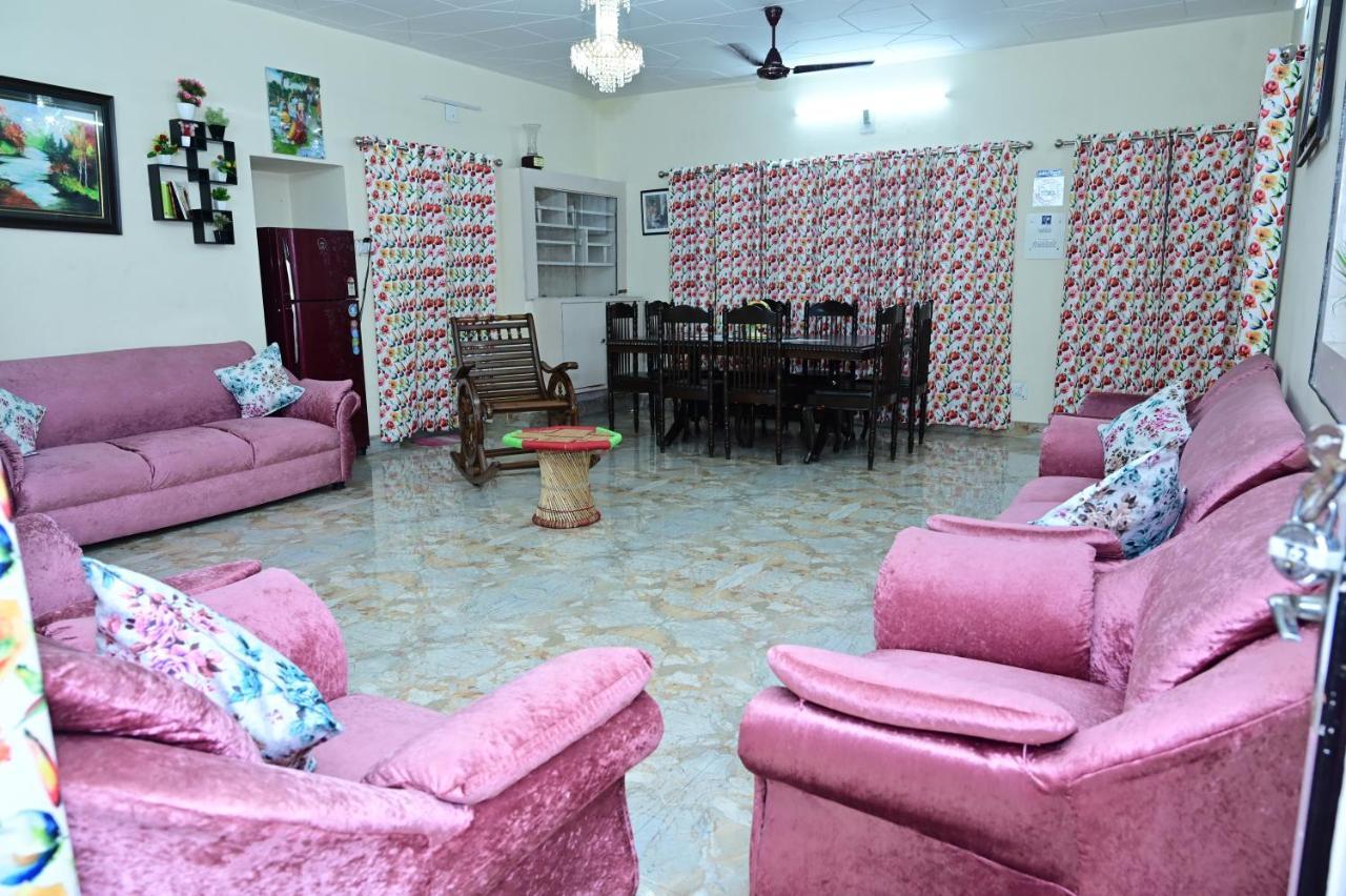Dhairya'S Villa Home Away From Home 贾姆穆 外观 照片