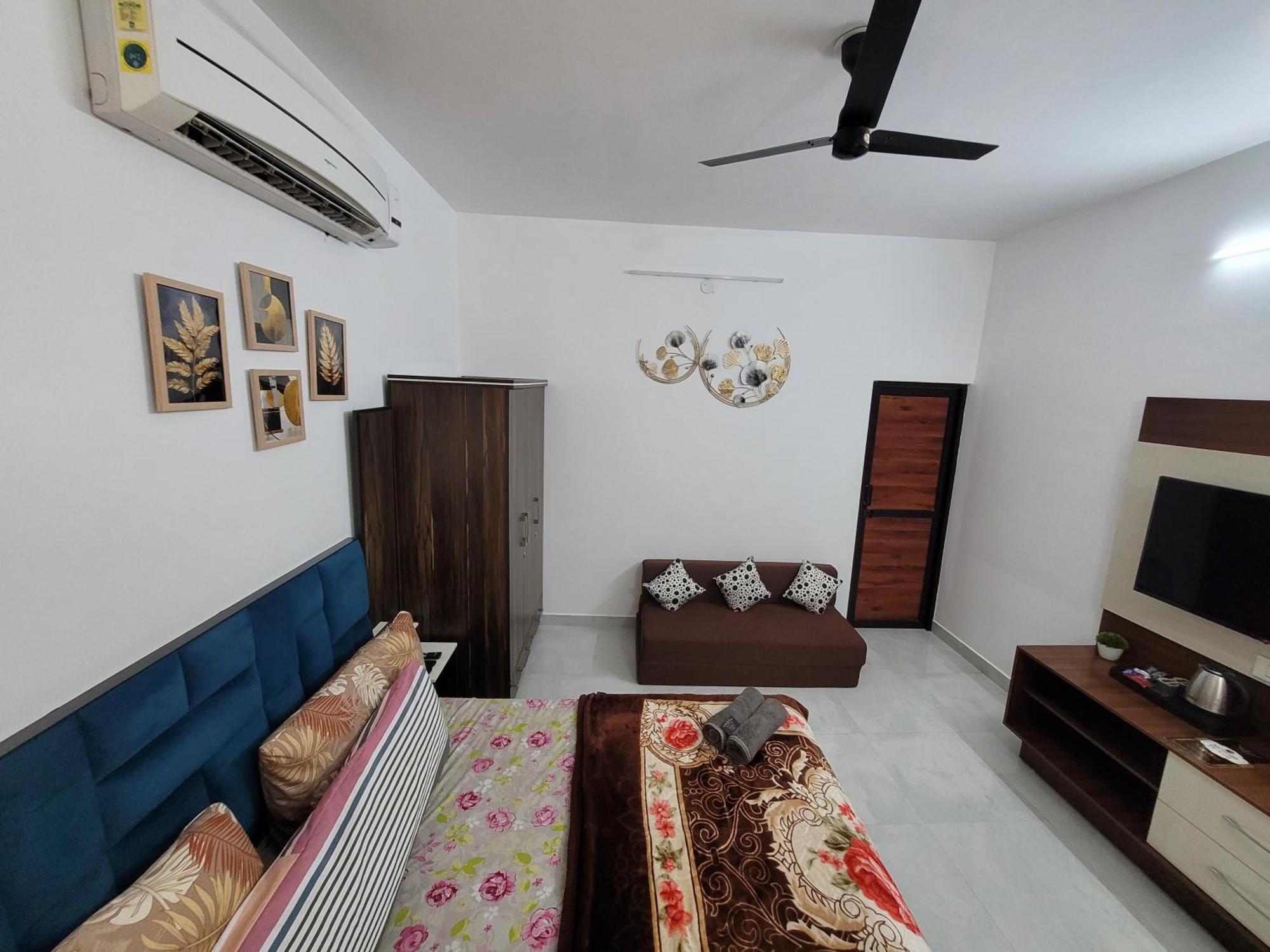 Dhairya'S Villa Home Away From Home 贾姆穆 外观 照片